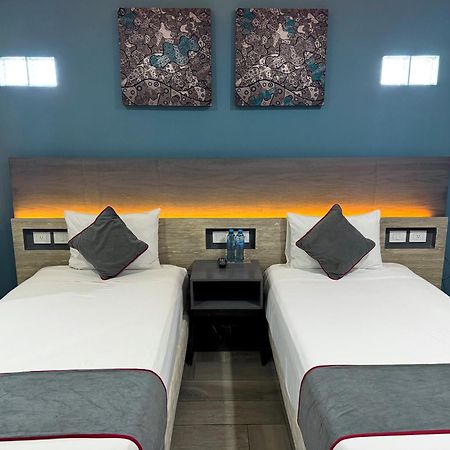 Illusion Xpress I Attraction Hotel Deluxe بلايا ديل كارمن المظهر الخارجي الصورة
