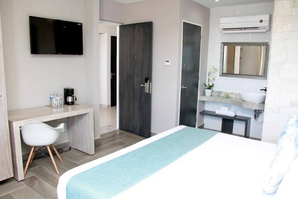 Illusion Xpress I Attraction Hotel Deluxe بلايا ديل كارمن المظهر الخارجي الصورة