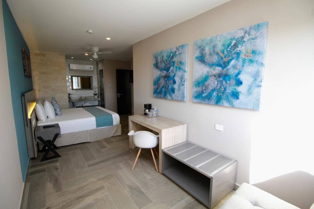 Illusion Xpress I Attraction Hotel Deluxe بلايا ديل كارمن المظهر الخارجي الصورة