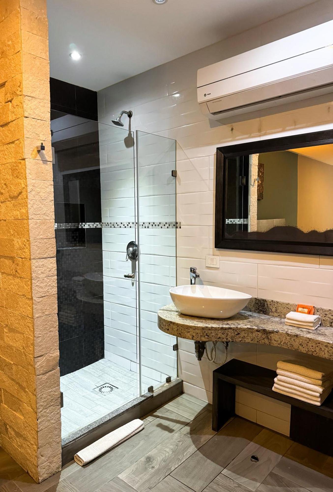 Illusion Xpress I Attraction Hotel Deluxe بلايا ديل كارمن المظهر الخارجي الصورة